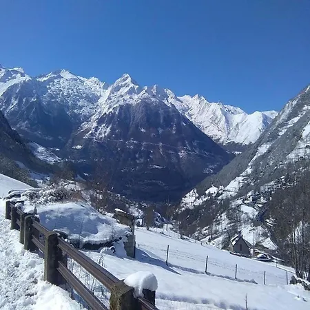 Maison Accueillante A Avec Superbe Terrasse Betpouey